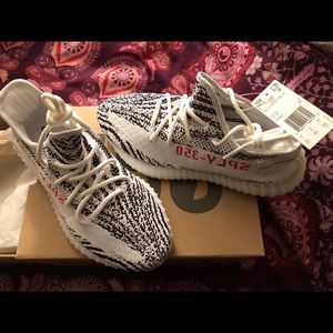 Yeezy Boost 350 V2 “Zebra”
